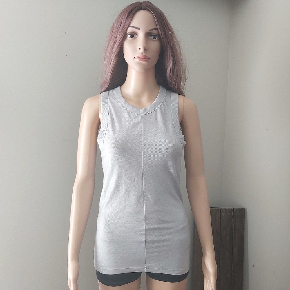 Alexander Wang x Uniqlo tank top heattech gray crew neck exercise workout
